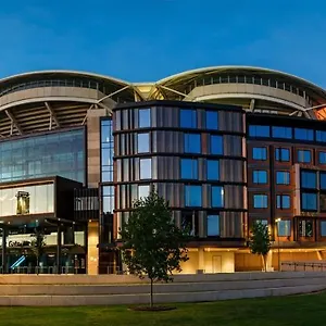 ***** Hotel Oval At Oval Australia